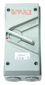 Aricol Weather Proof Isolator PVC 35x3Pole (ALIP335)